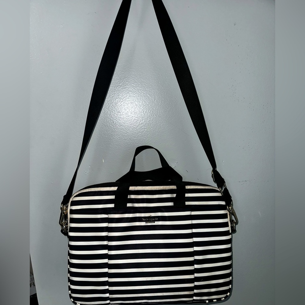 Kate Spade ♠️ laptop bag with adjustable strap. see photos!
